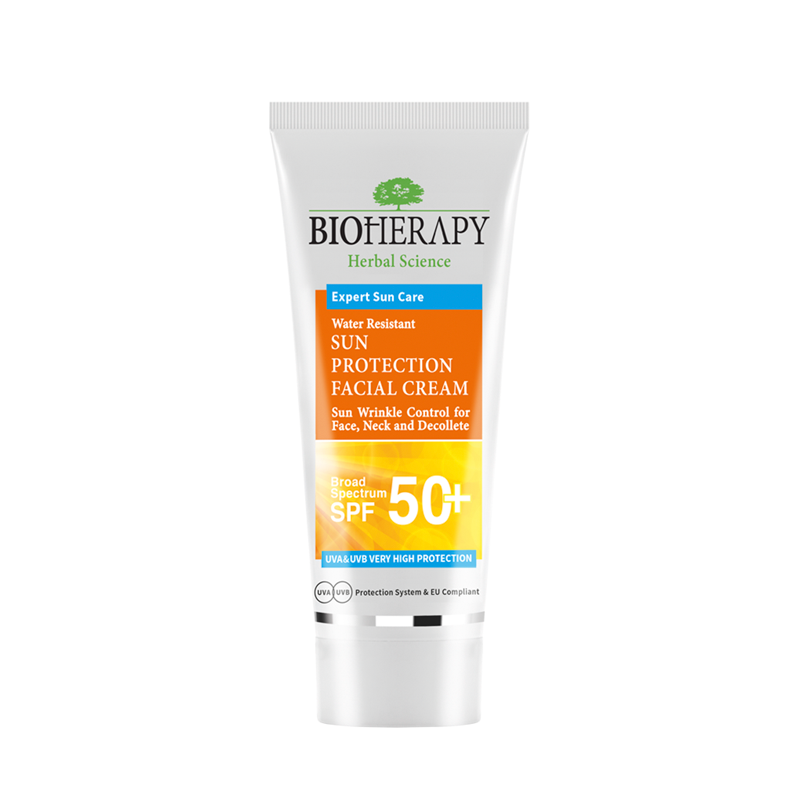 Crema facial Protectora solar spf 50+ 75mlBioherapy. La fórmula de Protección solar ultraligera contiene filtros fotoestables avanzados UVA y UVB, vitaminas y extractos herbales para proteger la piel contra el daño solar, las marcas de pigmentación inducidas por el sol y la formación prematura de arrugas.